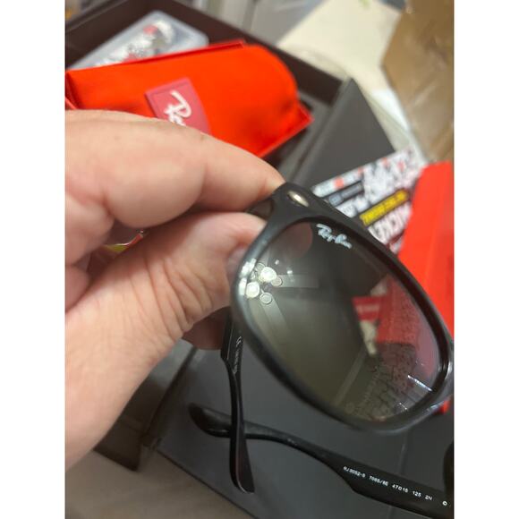 Disney Mickey KIDS Rayban Sunglass Hut M90th Limited Edition Set  773/1000 - Picture 7 of 7